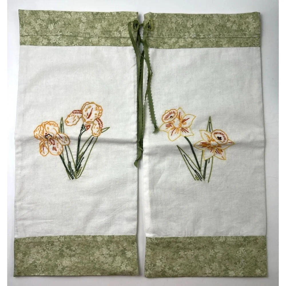 Needle Point Flower Designs Gift/Goodie Bags Lot of 2